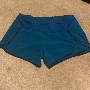LULULEMON Blue shorts